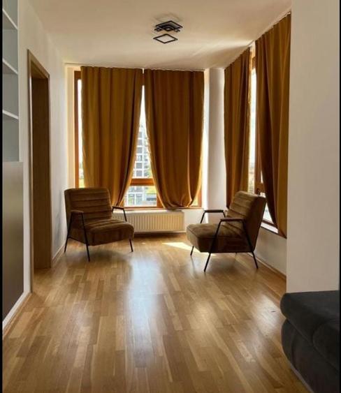 Apartament cu 2 camere semidecomandat în Torontalului
