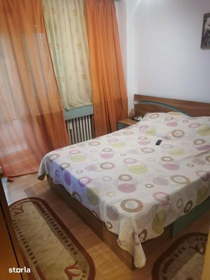 Apartament cu 3 camere decomandat, mobilat în Rahova