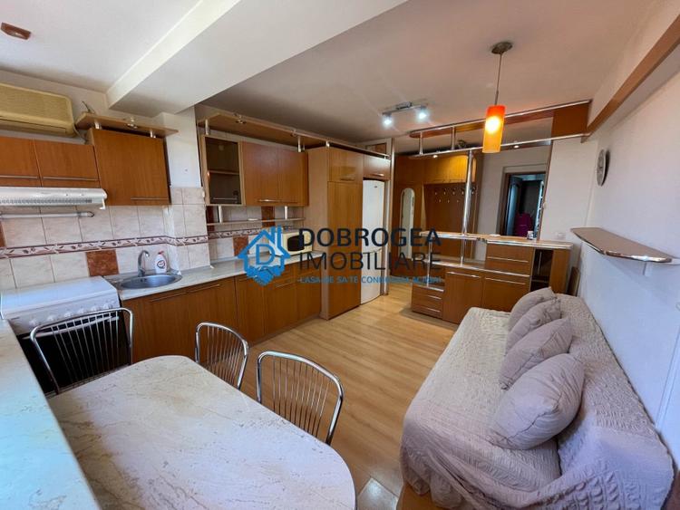 Apartament cu 2 camere decomandat, mobilat în Ultracentral