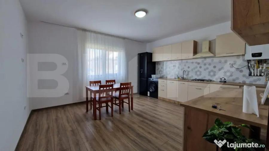 Casă cu 4 camere cu Teren 480 Mp în Cornești