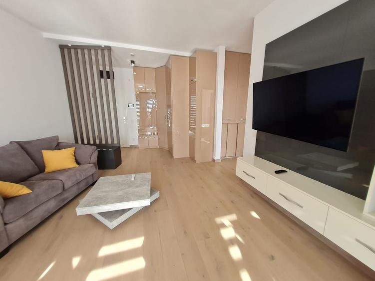 Apartament cu 2 camere decomandat, mobilat în Take Ionescu