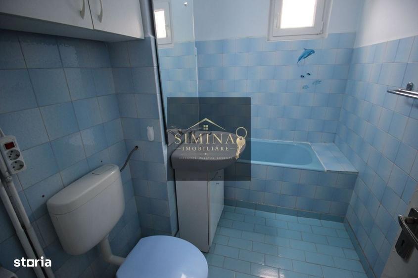 Apartament cu 3 camere decomandat în Tudor