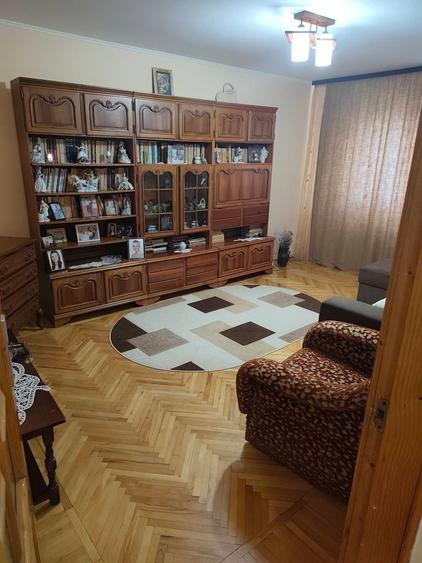Apartament cu 2 camere decomandat în Sud