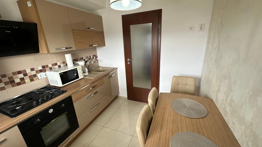 Apartament cu 2 camere decomandat, mobilat în Mihai Viteazul