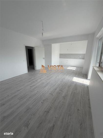 Apartament cu 3 camere în Tractorul