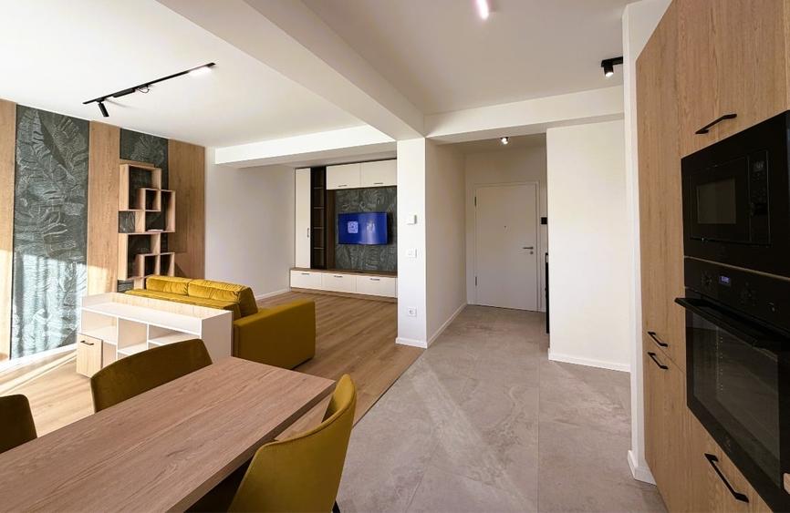Apartament cu 2 camere semidecomandat, mobilat în Tractorul
