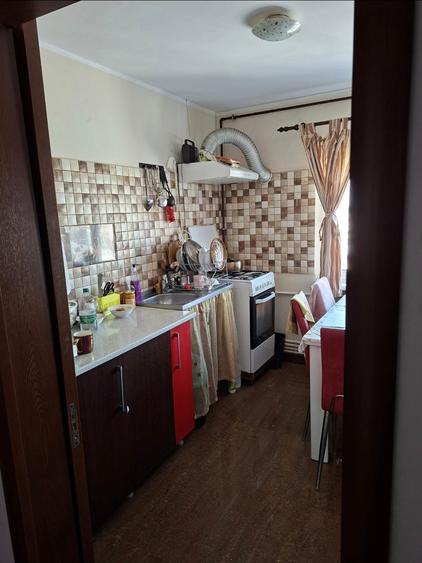 Apartament cu 3 camere decomandat în Inel II