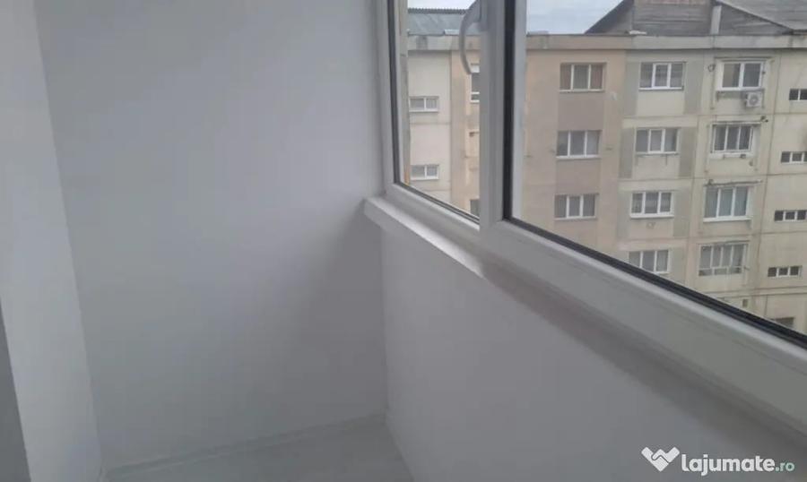 Apartament cu 2 camere semidecomandat în Hotvon