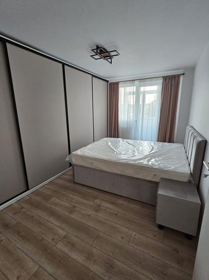 Apartament cu 2 camere decomandat, mobilat în Ghencea