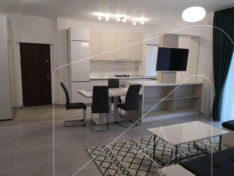Apartament cu 2 camere, mobilat în Soarelui