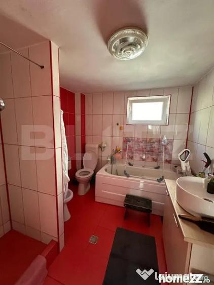 Doua apartamente la casa, teren 250 mp, gradina, garaj, - 16