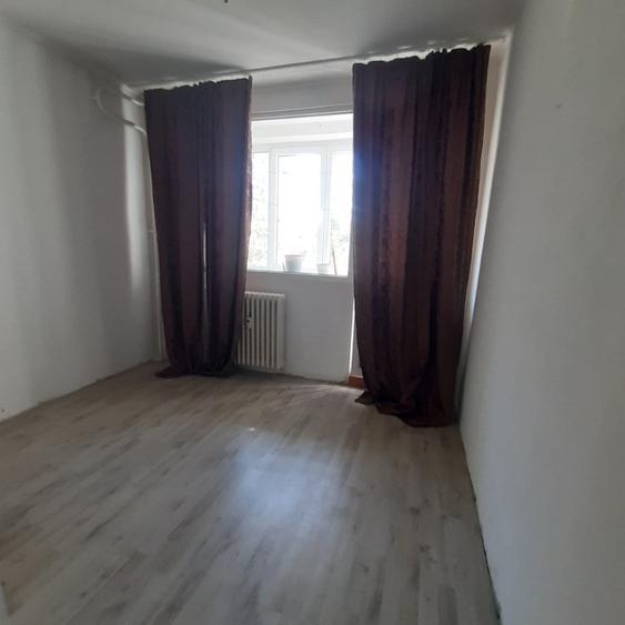 Apartament 4 camere Drumul Taberei - 11