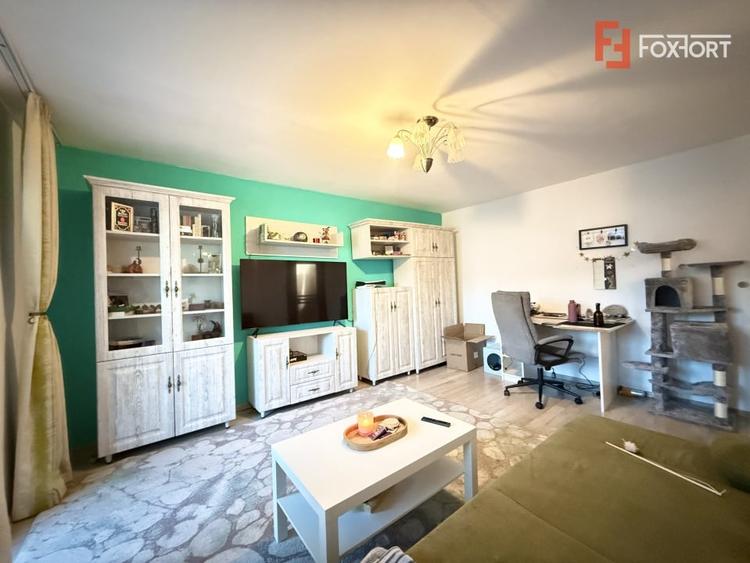 Apartament cu 3 camere decomandat, mobilat în Bucovina