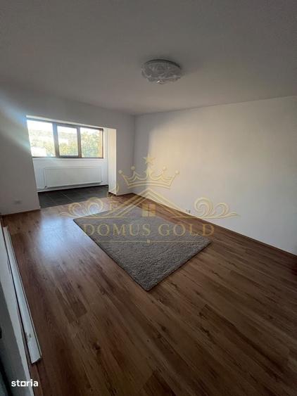 Apartament cu 3 camere în Micro 1