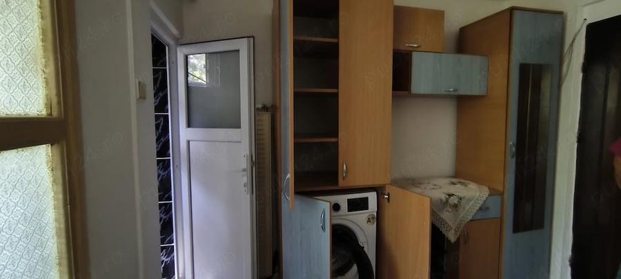 Garsonieră decomandată în Apărătorii Patriei