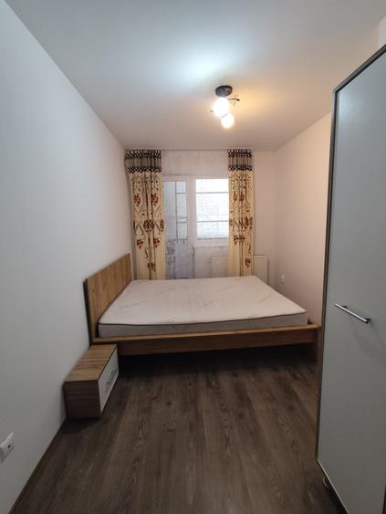 Apartament cu 2 camere semidecomandat în Turnișor