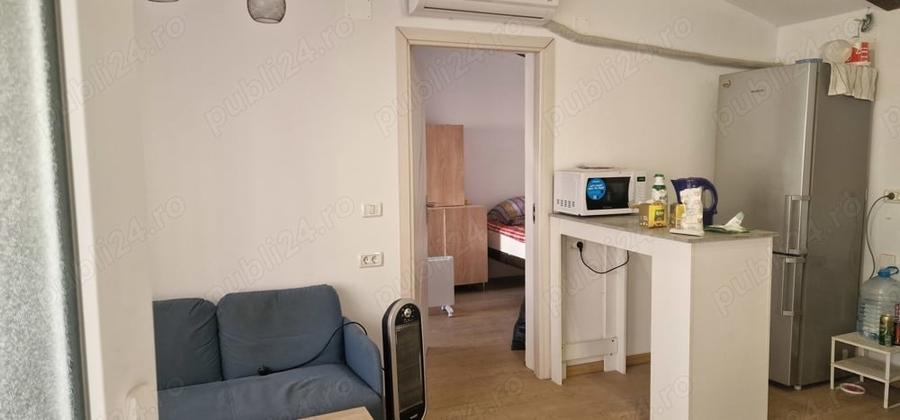 Spațiu comercial, de 300 mp, în Central