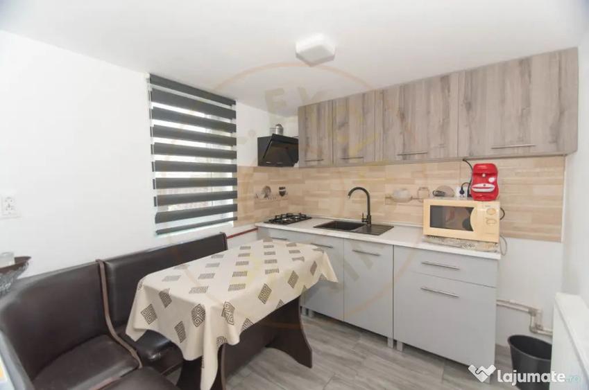Casă cu 3 camere cu Teren 1000 Mp în Văcarea