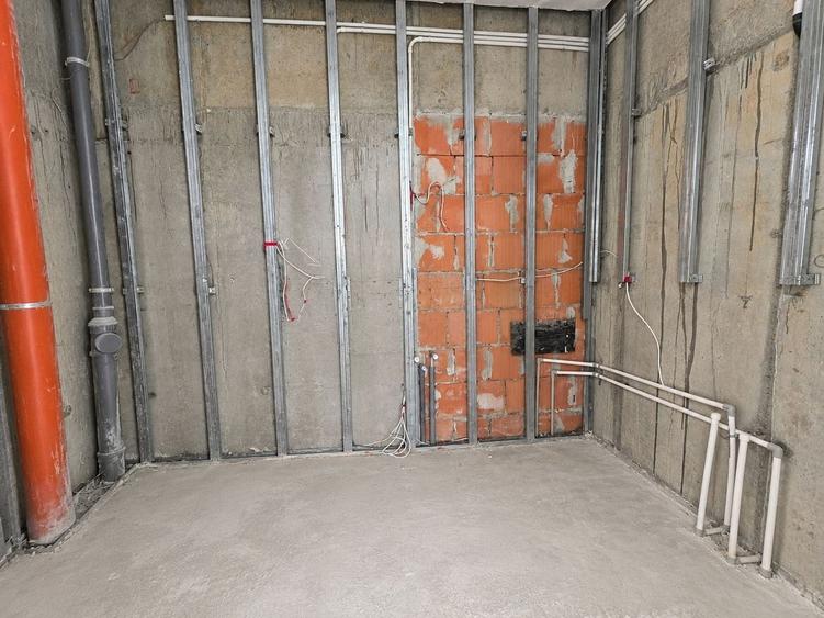 Apartament cu 4 camere decomandat, mobilat în Pipera