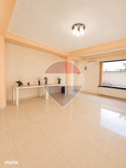 Casă cu Teren 750 Mp în Fundeni