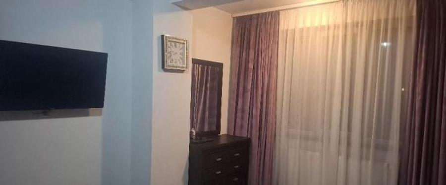 Apartament cu 2 camere decomandat, mobilat în Far