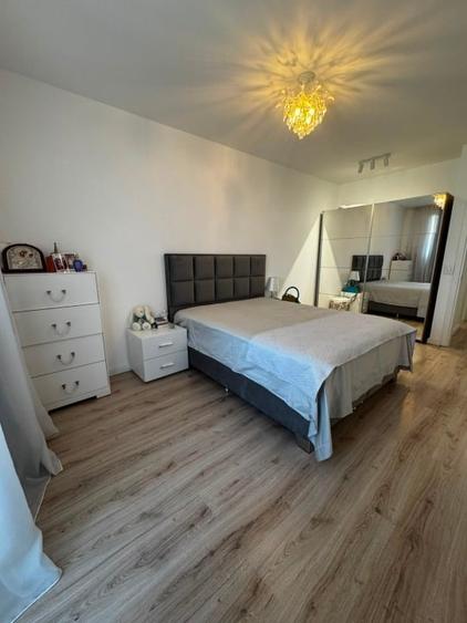 Apartament cu 2 camere semidecomandat, mobilat în Central