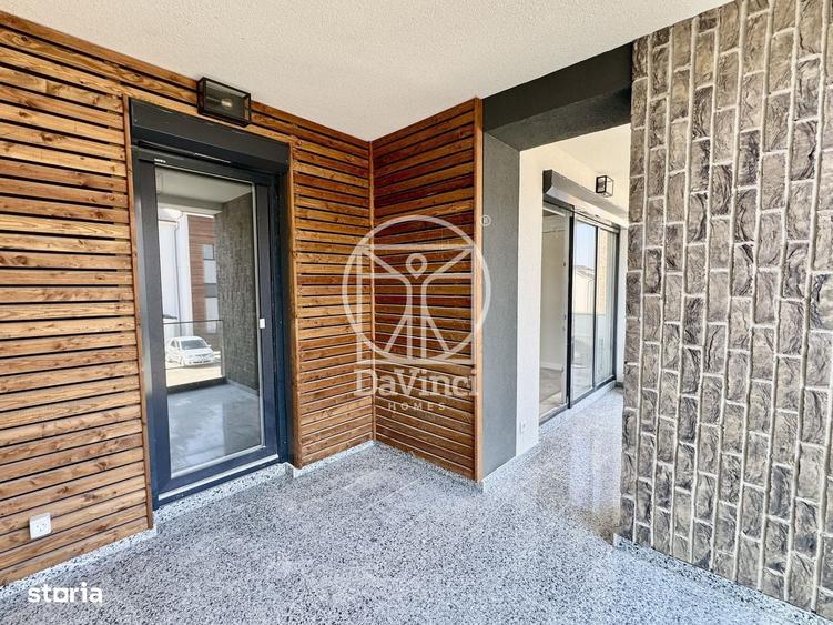 Apartament cu 3 camere decomandat în Cristian
