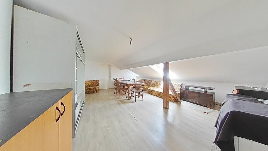 Apartament cu 2 camere de închiriat – Mansardă, zona Centrală – Arad - 8