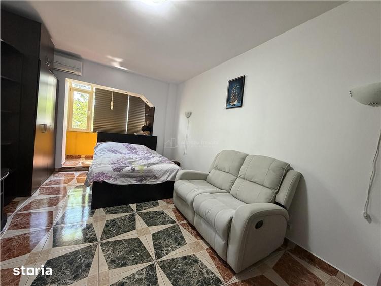 Garsonieră decomandată în Militari
