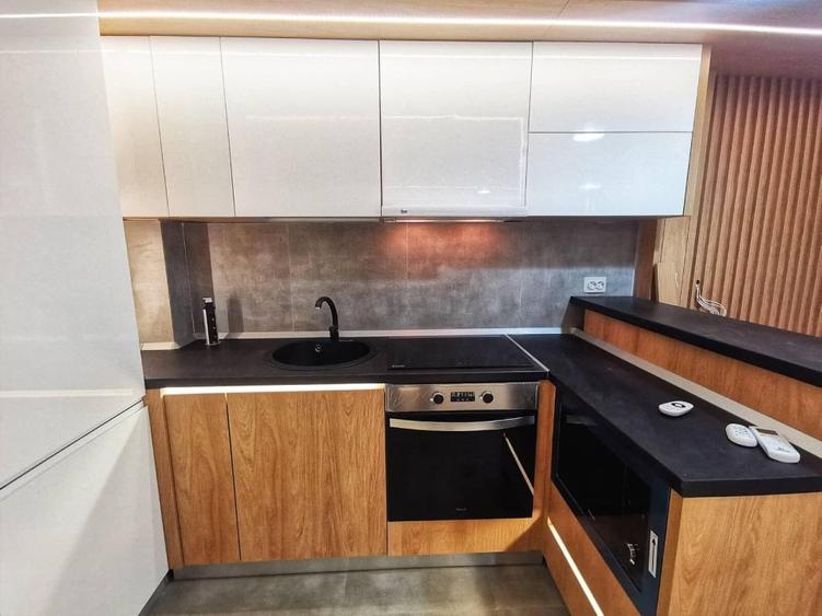 Apartament cu 2 camere decomandat în Galata