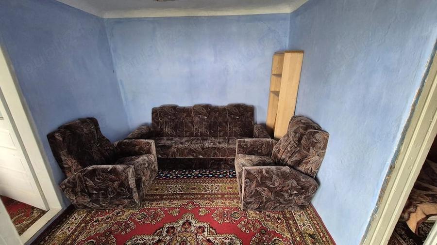 Casă cu Teren 1464 Mp în Plopșoru