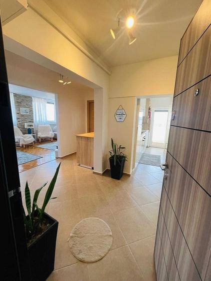 Apartament cu 2 camere decomandat în Sud