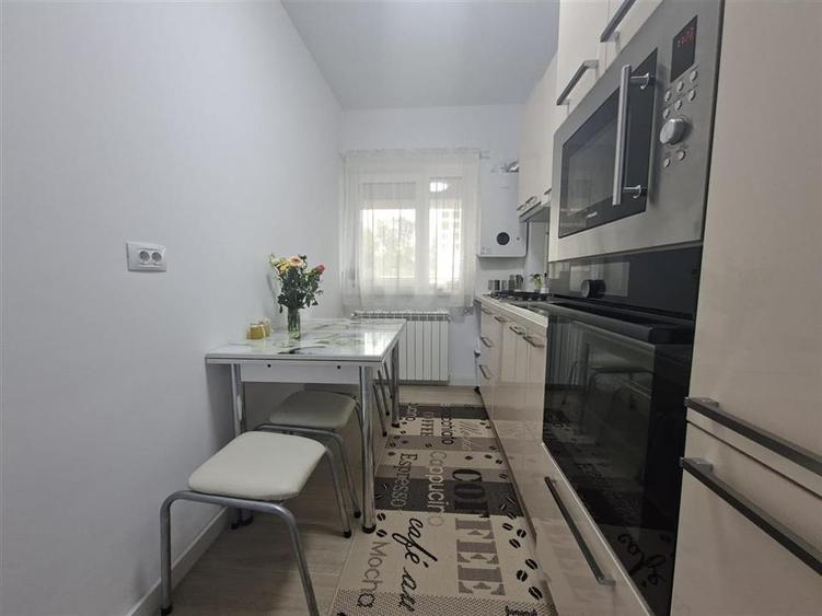 Apartament cu 2 camere decomandat, mobilat în Tătărași