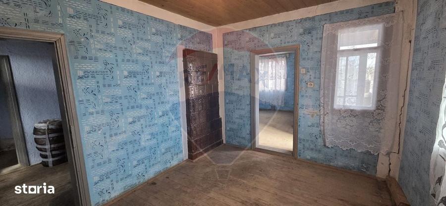 Casă cu 4 camere în Stanca