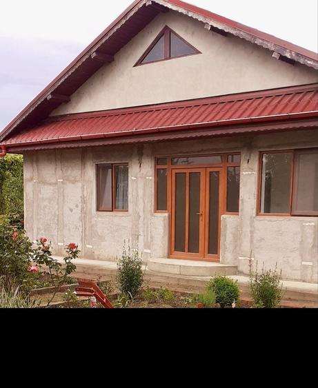 Casă cu 4 camere în Ciorăști