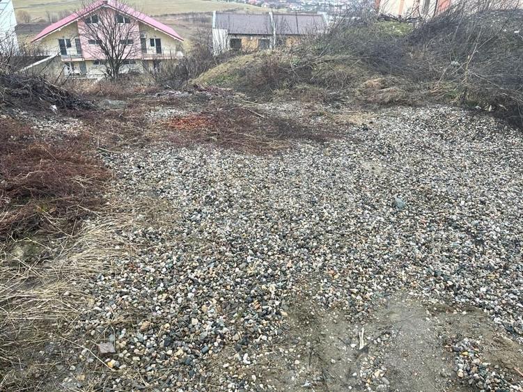 Teren Construcții intravilan de 1052 mp, în Borhanci