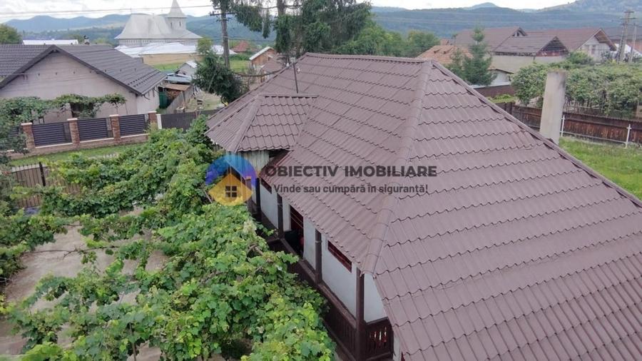 Casă individuală cu 5 camere cu Canalizare în Săvinești