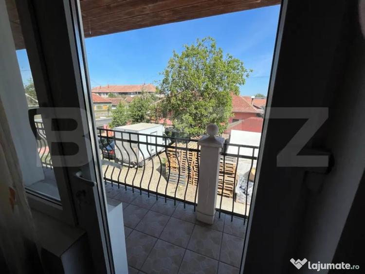 Casă cu 5 camere cu Teren 1579 Mp în Central