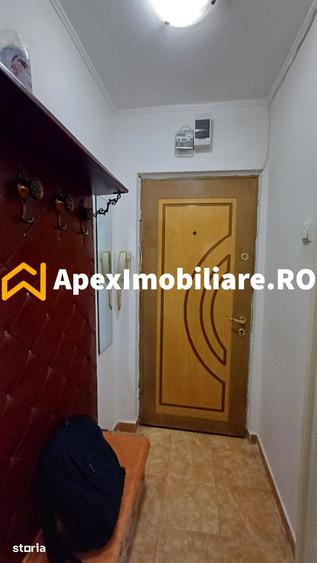 Apartament cu 2 camere semidecomandat, mobilat în Berceni
