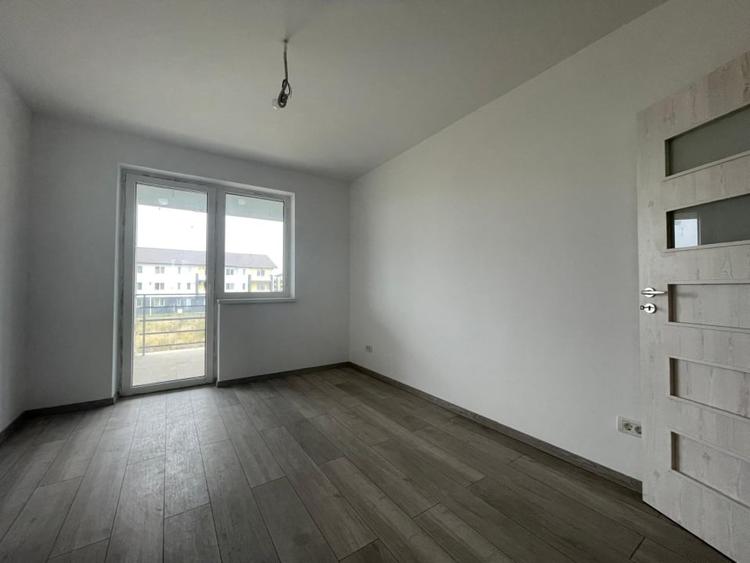Duplex cu 4 camere cu Canalizare în Giroc