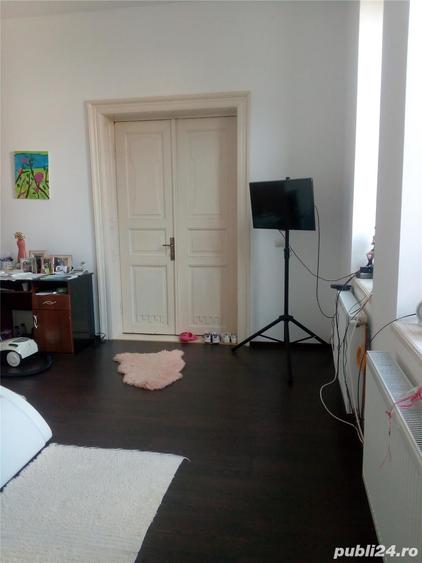 Casă cu 6 camere cu Teren 298 Mp în Corabia