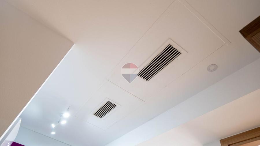 Apartament cu 2 camere decomandat, mobilat în Văcăresti