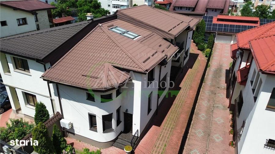 Casă cu 7 camere cu Teren 360 Mp în Bistrița Lac