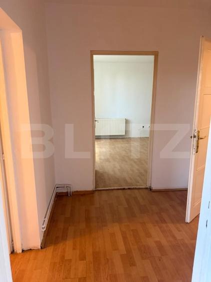 Casă individuală cu 6 camere cu Canalizare în Codlea