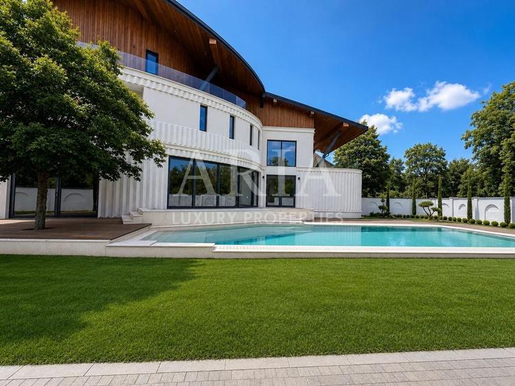 Casă cu 10 camere cu Piscina în Băneasa