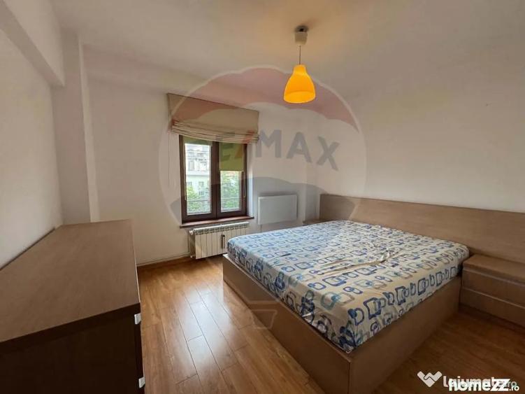 Apartament cu 3 camere decomandat în Națiunile Unite