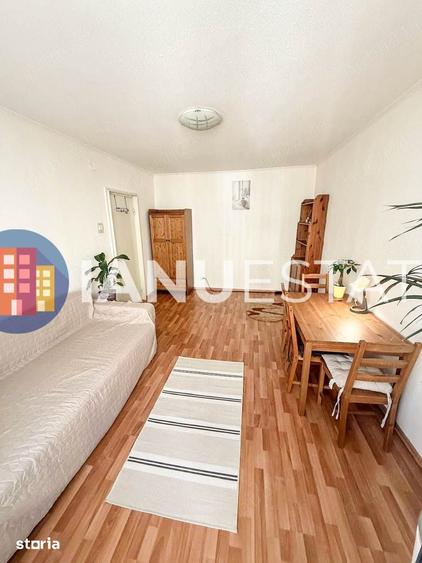 Apartament cu 3 camere semidecomandat în Obor