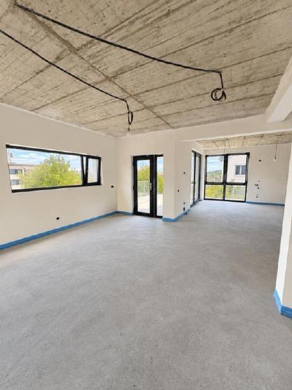 Duplex cu 5 camere cu Canalizare în Borhanci