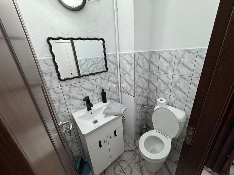 Apartament 3 camere de inchiriat/zona 1 mai /prima chirie
