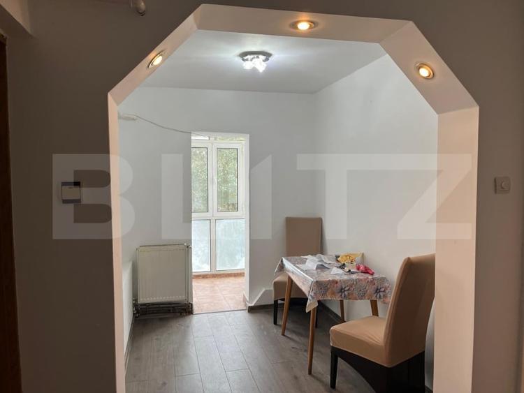 Apartament cu 3 camere decomandat, mobilat în 9 Mai